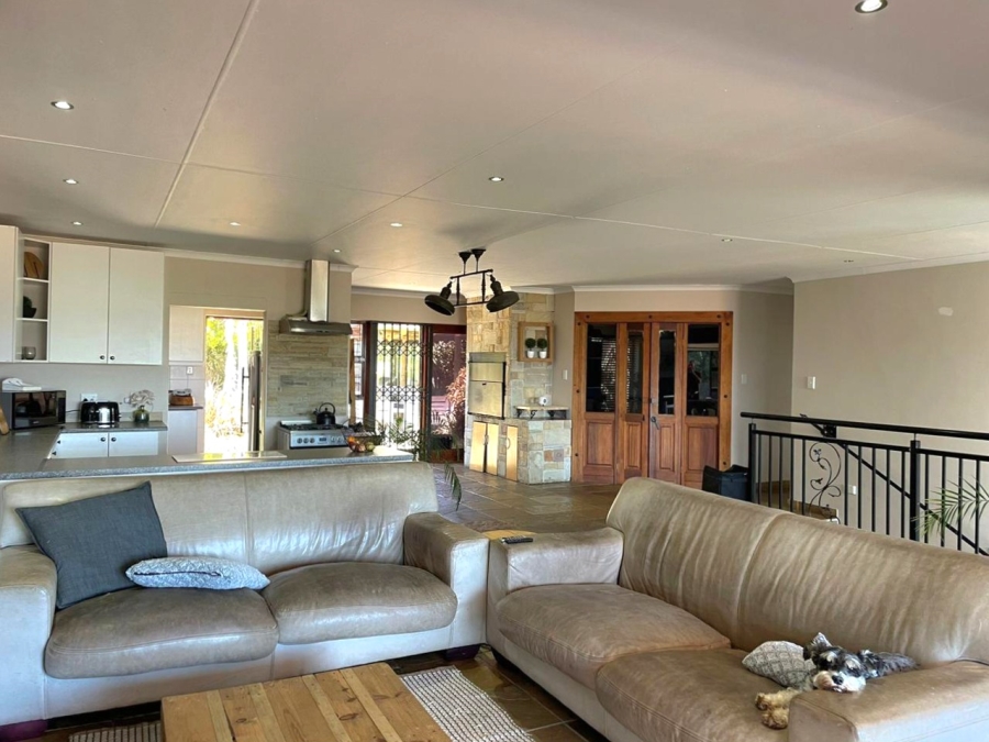 5 Bedroom Property for Sale in Hartenbos Heuwels Western Cape